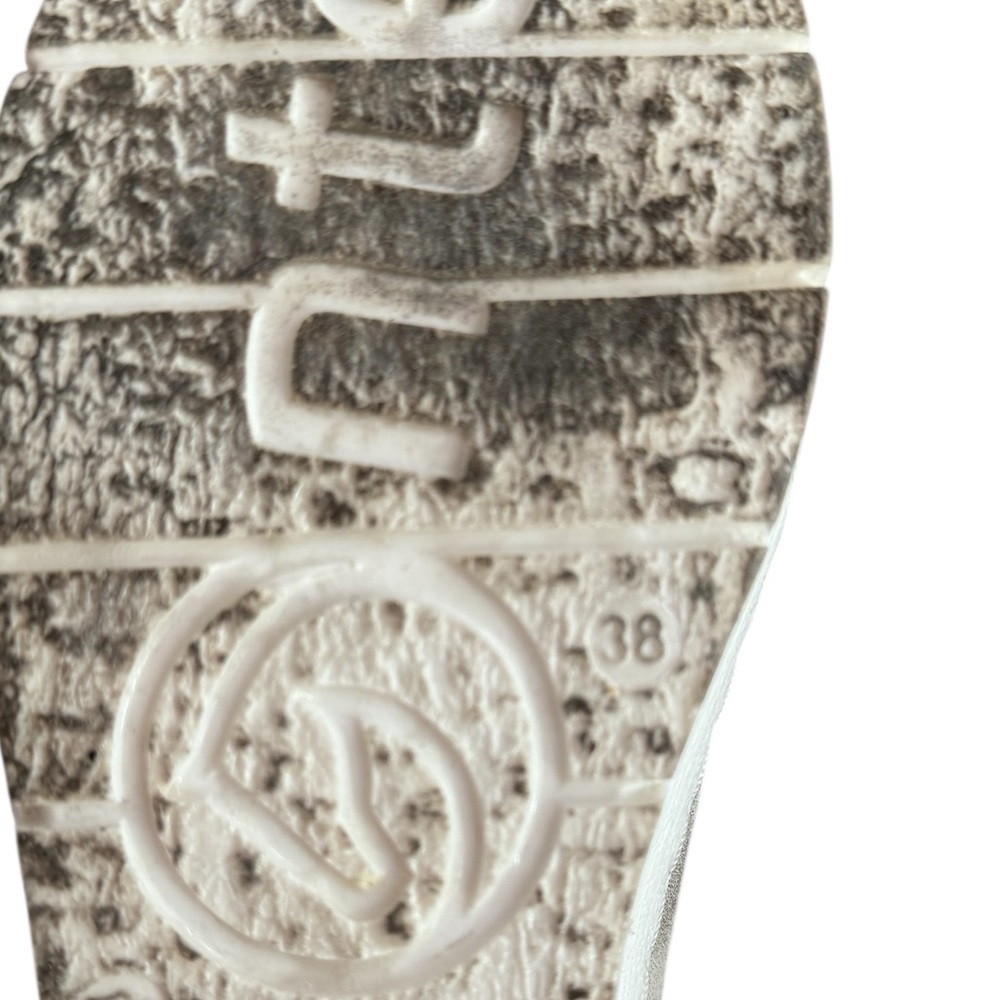 Ravenna Slip On - Picture 4 of 5